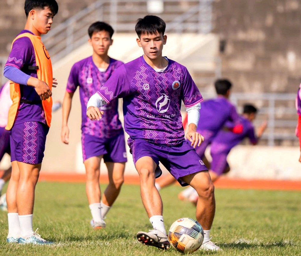 Quảng Ngãi tăng tốc trước giờ G, sẵn sàng bùng nổ tại Giải hạng Nhì 2026 - ảnh 1