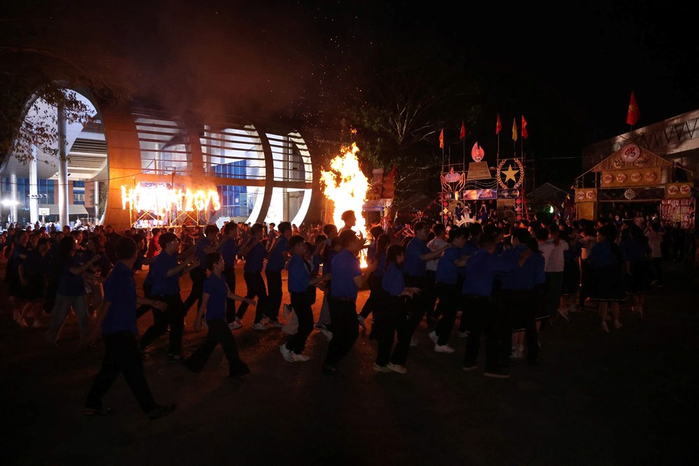 Quảng Ngãi: Hội trại kỷ niệm 95 năm Ngày thành lập Đoàn TNCS Hồ Chí Minh  - ảnh 5