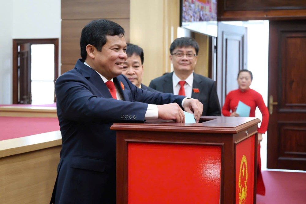 Kỳ họp lần thứ nhất HĐND tỉnh Quảng Ngãi: Kỳ vọng phát triển mạnh mẽ - ảnh 4