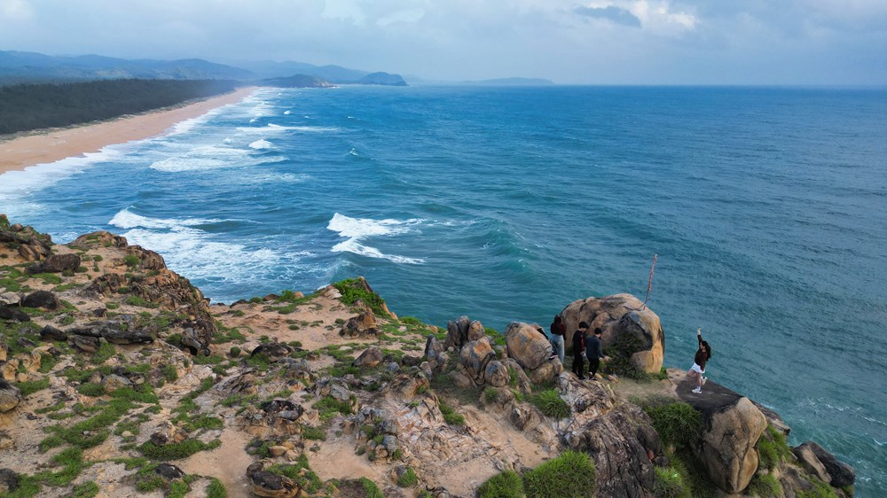 Hang Én – viên ngọc hoang sơ bên biển Sa Huỳnh - ảnh 3