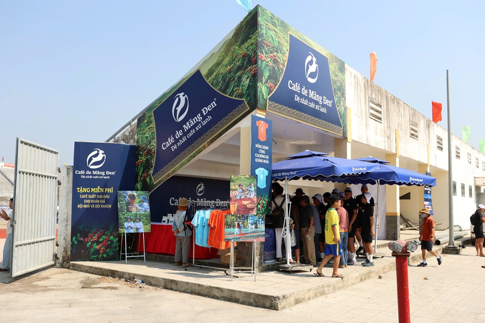 Hàng nghìn khán giả “tiếp lửa”, Quảng Ngãi thắng Đắk Lắk 1-0 - ảnh 6