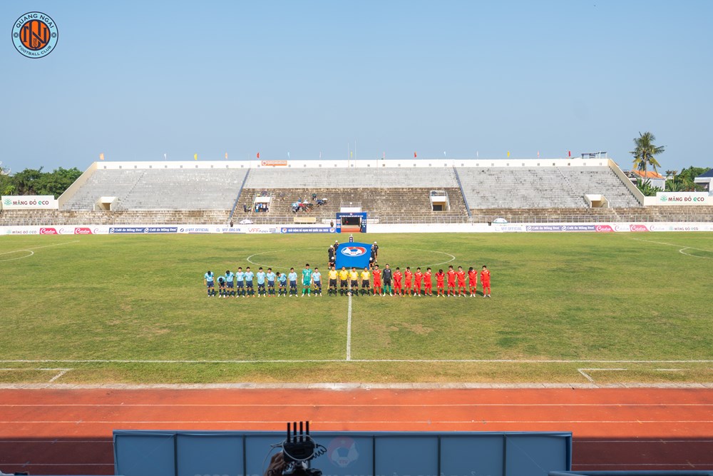 Hàng nghìn khán giả “tiếp lửa”, Quảng Ngãi thắng Đắk Lắk 1-0 - ảnh 1