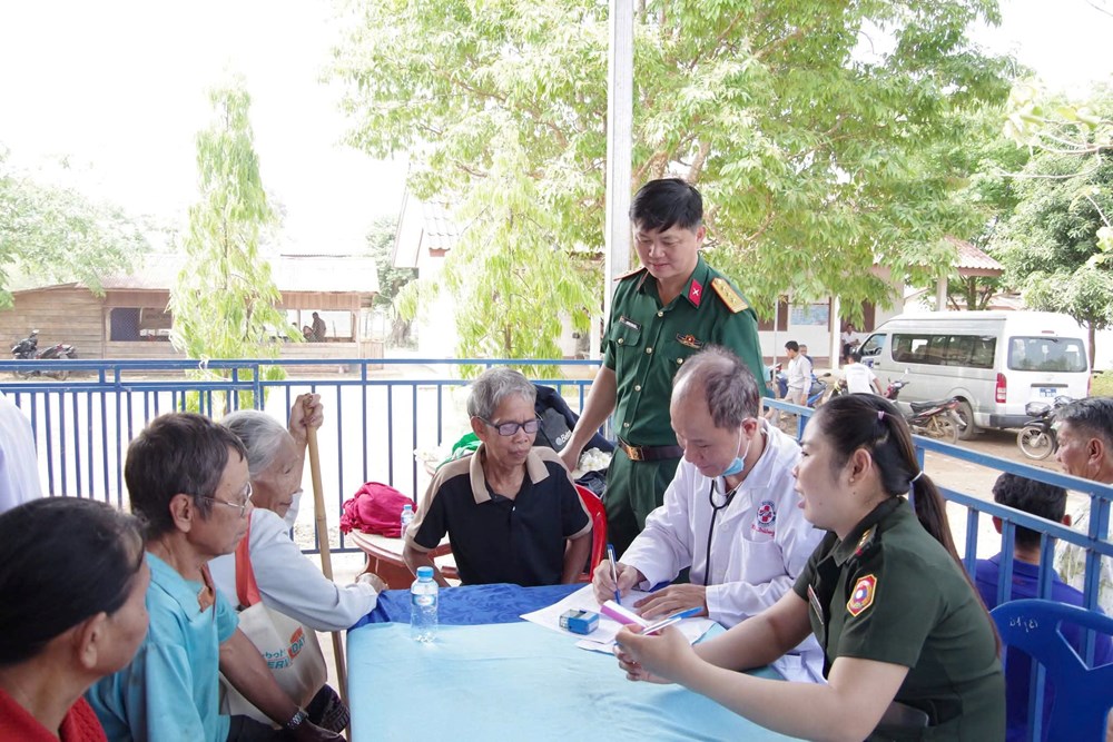 Lan tỏa nghĩa tình quân dân Việt - Lào tại Champasak dịp Bunpimay - ảnh 3