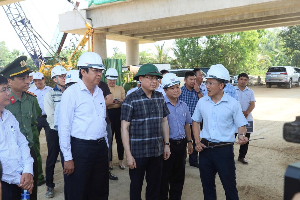 Tăng tốc giải phóng mặt bằng, tận dụng “thời điểm vàng” để bứt tốc hạ tầng giao thông - ảnh 1