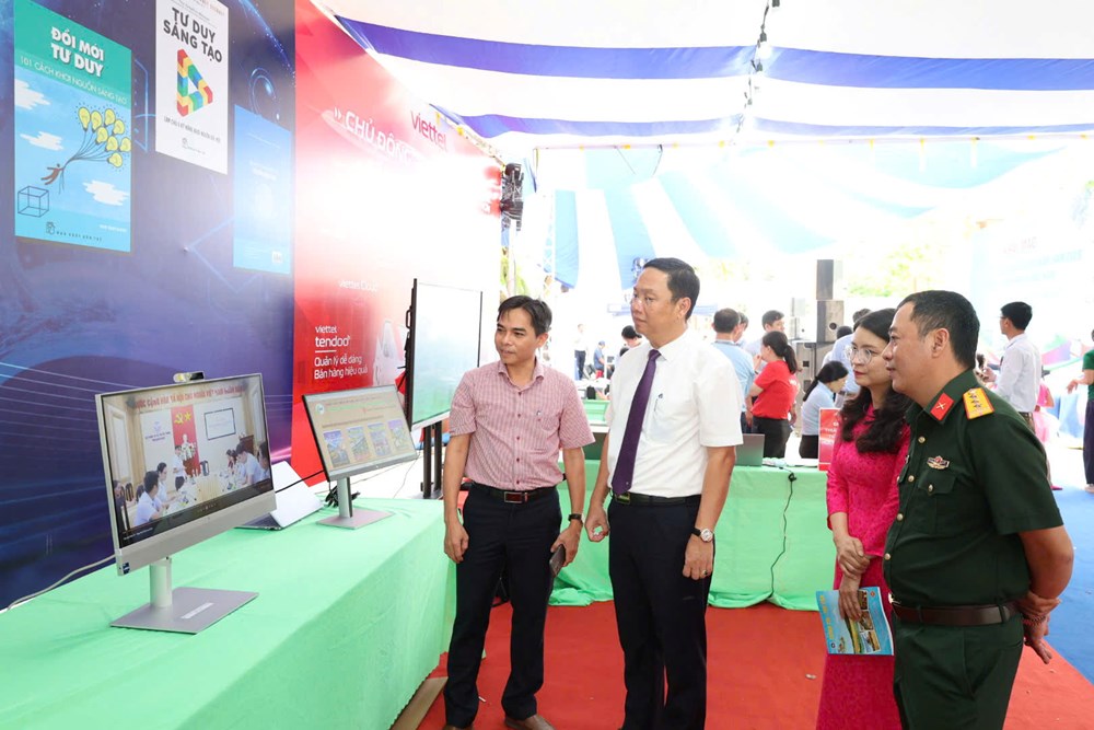 Lan tỏa văn hóa đọc từ Ngày Sách và Văn hóa đọc Việt Nam 2026 tại Quảng Ngãi - ảnh 8