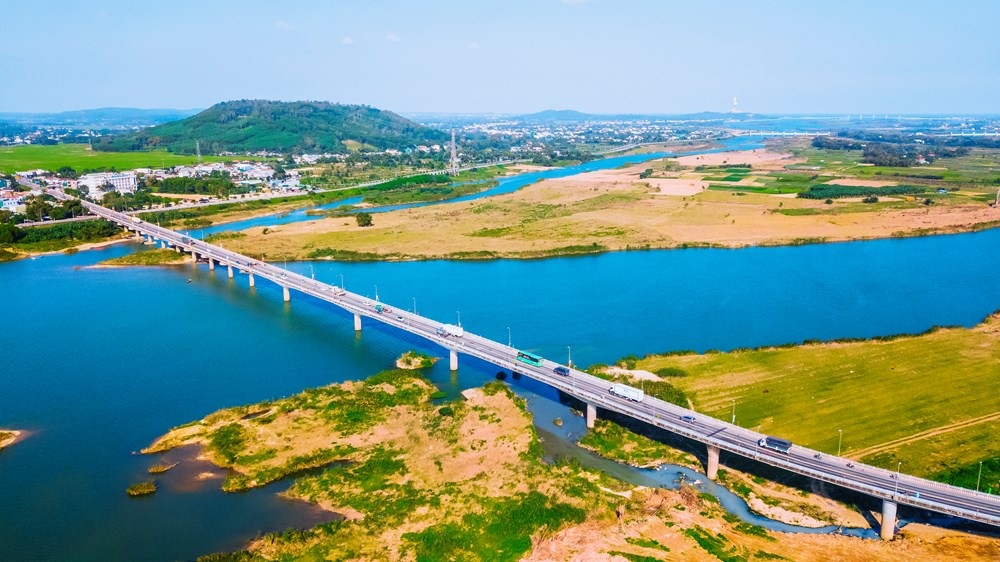 Khám phá Quảng Ngãi - Nơi đại dương kể chuyện, đại ngàn níu chân - ảnh 2