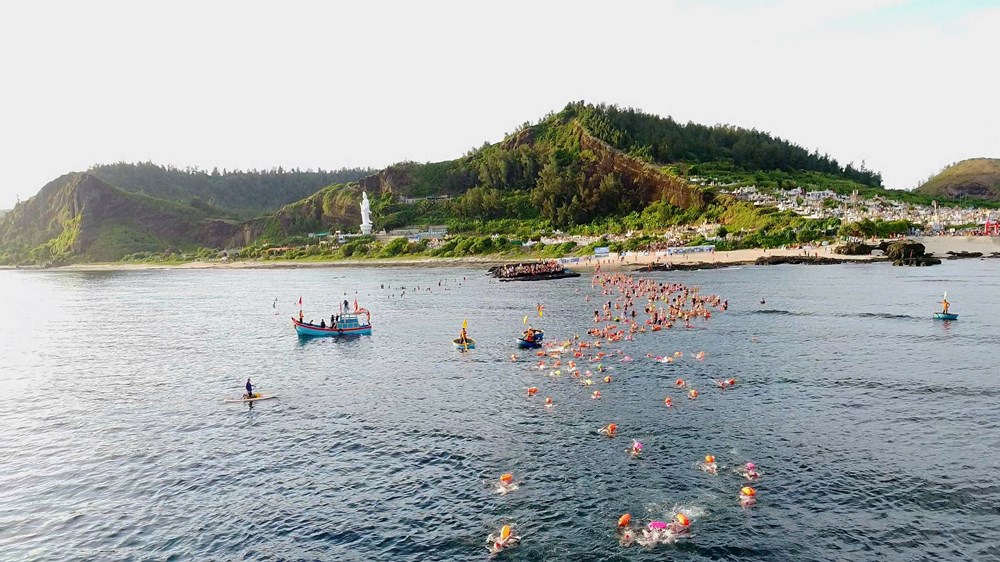 Hành trình chạm tới thiên đường biển đảo Lý Sơn - ảnh 10