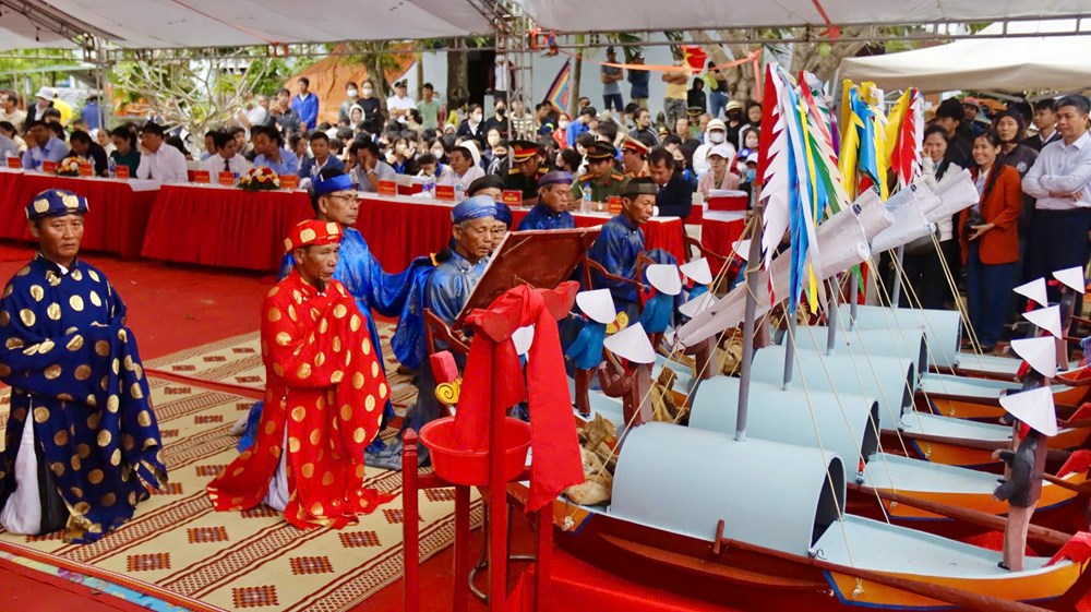 Hành trình chạm tới thiên đường biển đảo Lý Sơn - ảnh 7