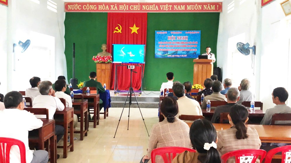 Hành trình bền bỉ gỡ “thẻ vàng” IUU từ những chuyến tàu ra khơi  - ảnh 5