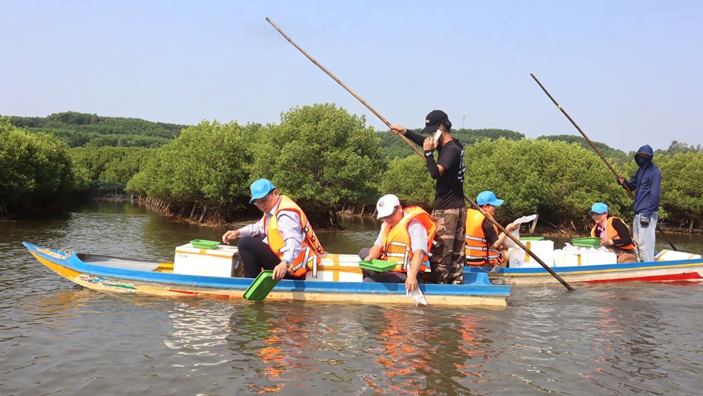 Về Vạn Tường, sống chậm giữa thiên nhiên nguyên sơ và du lịch bền vững - ảnh 4