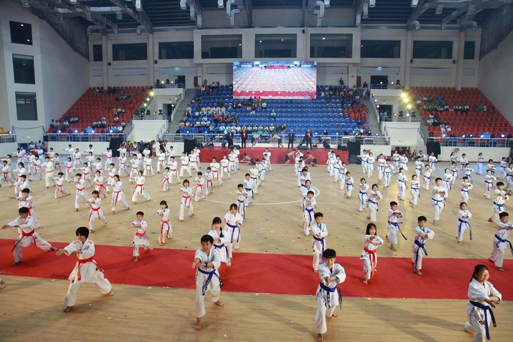 Quảng Ngãi hoàn thiện cơ chế hỗ trợ thể thao phong trào, ban hành Nghị quyết quy định mức chi mới - ảnh 2