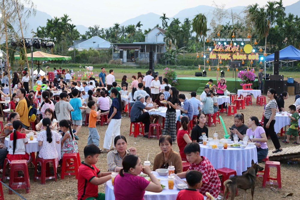 Lễ hội ẩm thực Bình Thành hút khách ở Quảng Ngãi - ảnh 8