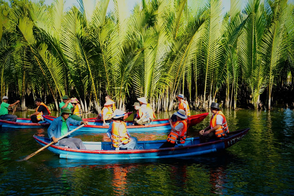 Đoàn công tác tỉnh Attapeu tham quan mô hình du lịch cộng đồng tại Quảng Ngãi  - ảnh 3