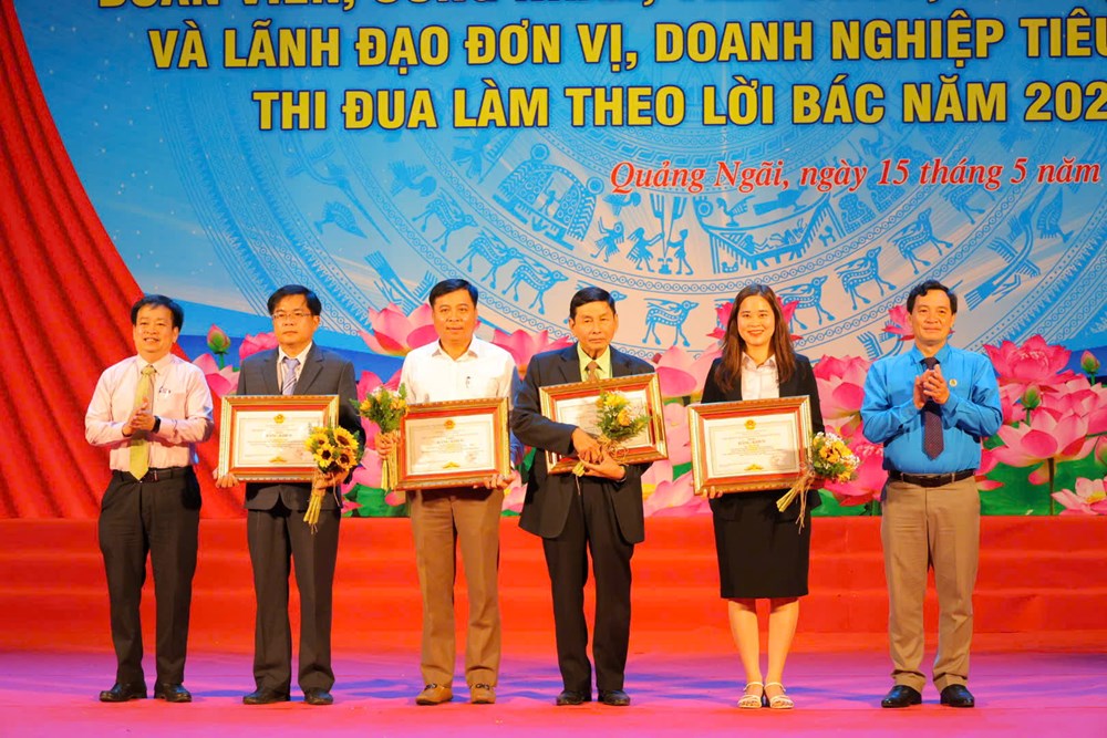 Quảng Ngãi biểu dương những điển hình lao động giỏi làm theo lời Bác - ảnh 3