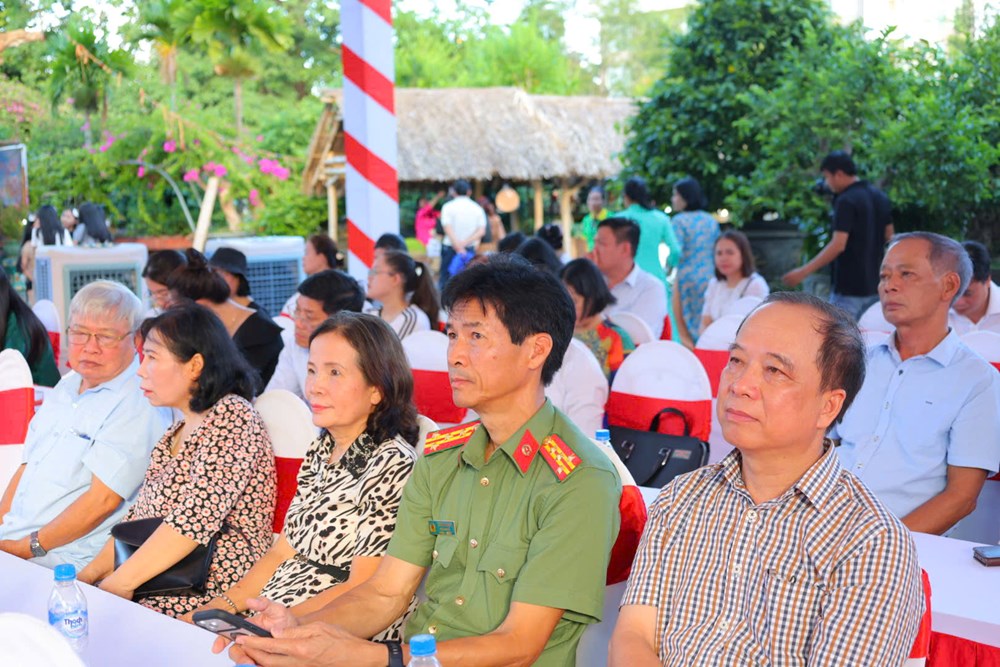 “Khám phá bản sắc - Kết nối biển rừng” qua sắc màu di sản Quảng Ngãi - ảnh 2