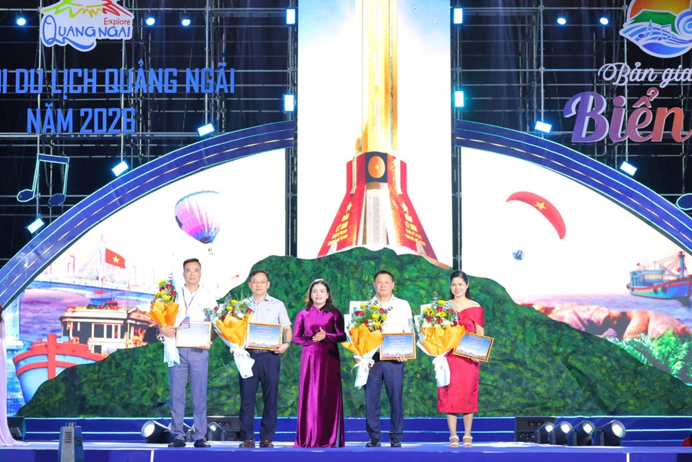 “Quảng Ngãi - Bản giao hưởng biển đảo” mở màn mùa lễ hội rực rỡ - ảnh 4