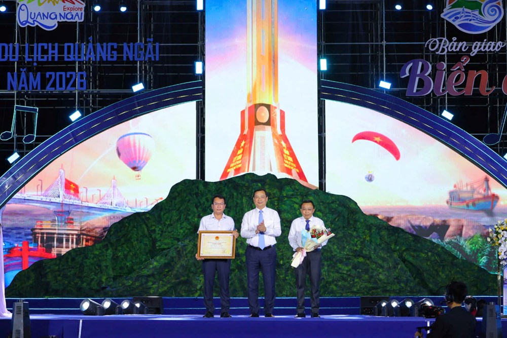 “Quảng Ngãi - Bản giao hưởng biển đảo” mở màn mùa lễ hội rực rỡ - ảnh 3
