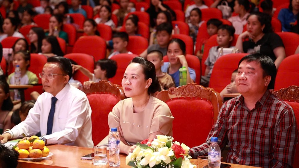 Quảng Ngãi khai mạc Tuần phim chào mừng Ngày Quốc tế Thiếu nhi 1.6 - ảnh 1