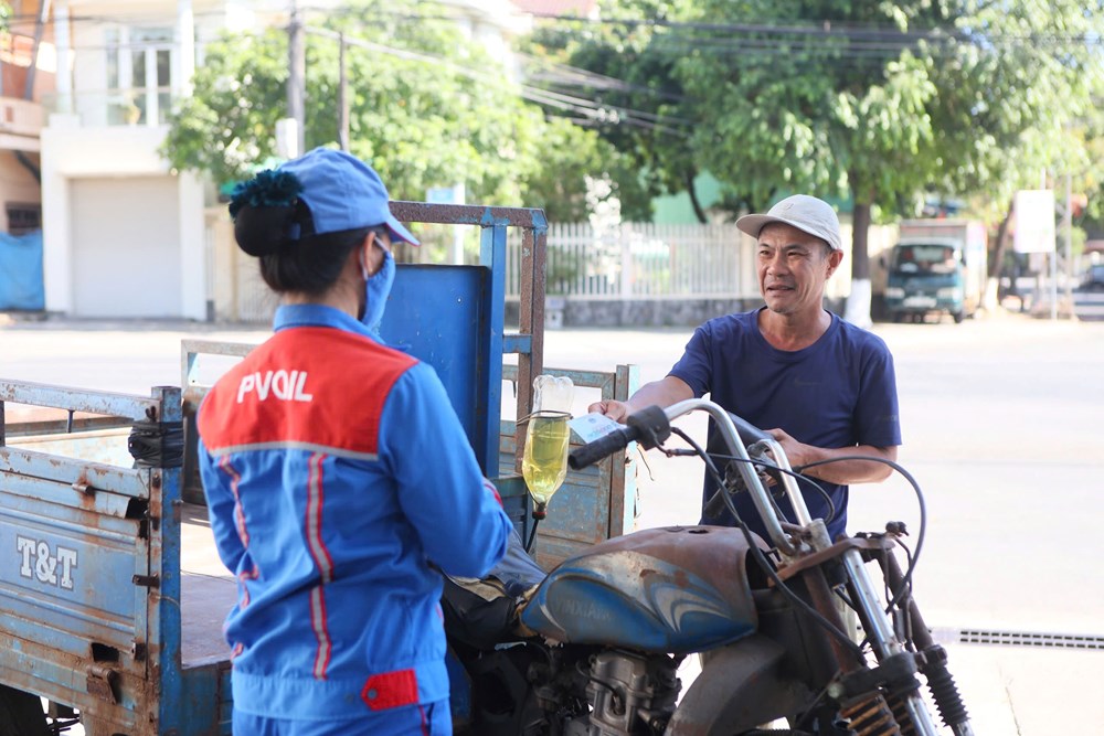 Quảng Ngãi ổn định thị trường sau khi tiên phong triển khai xăng E10 - ảnh 4