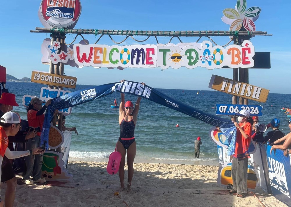 Gần 800 kình ngư chinh phục đường bơi vượt biển Lý Sơn Cross Island 2026 - ảnh 6