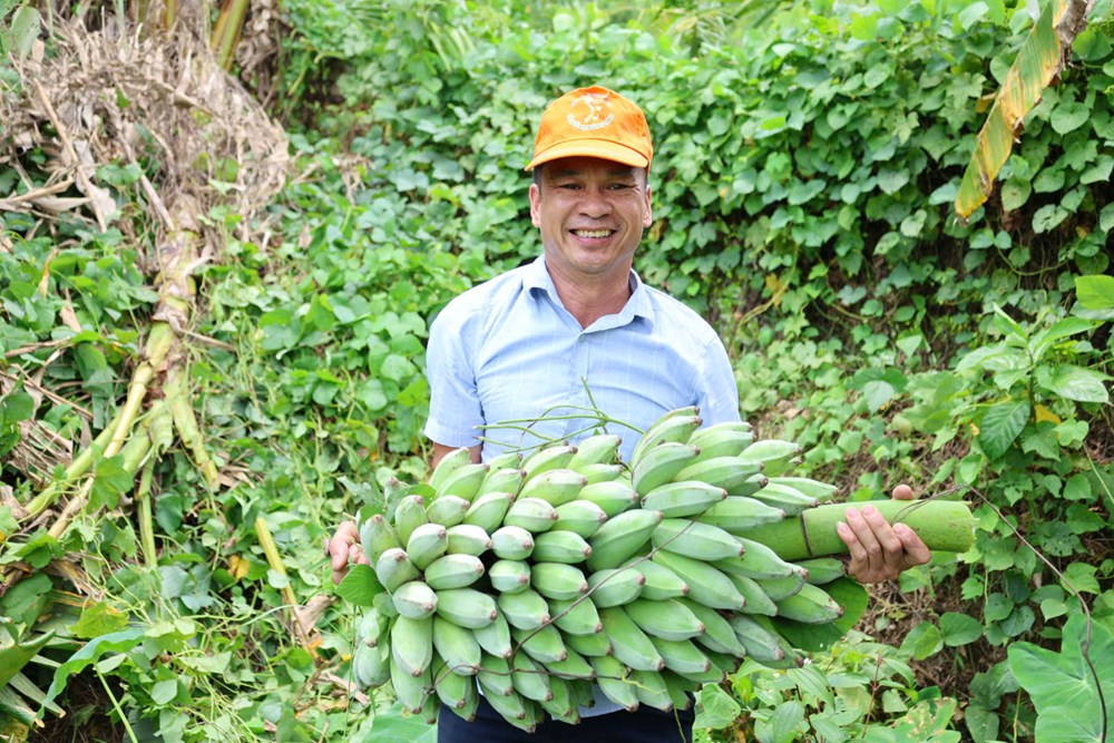 Người cựu chiến binh nặng lòng với đồng bào Ca Dong - ảnh 1