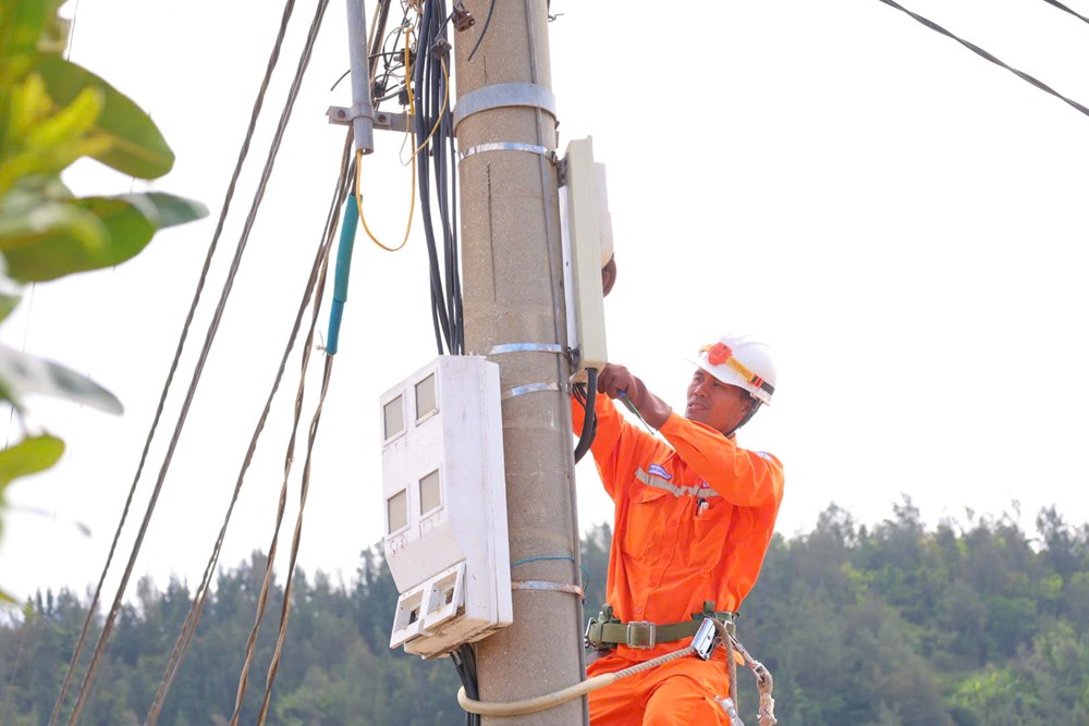 Bảo đảm điện ổn định, tạo động lực cho du lịch và sản xuất ở Lý Sơn - ảnh 3