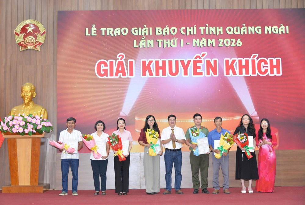 Tôn vinh những tác phẩm báo chí xuất sắc tại Giải Báo chí tỉnh Quảng Ngãi lần thứ I - ảnh 5