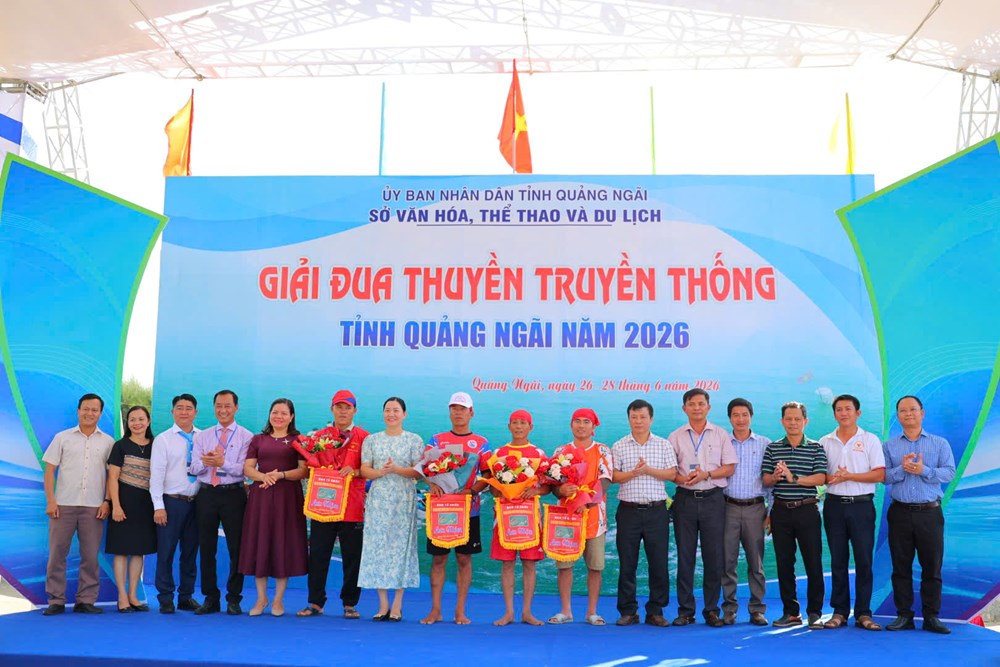 Sôi động Giải đua thuyền truyền thống tỉnh Quảng Ngãi năm 2026 - ảnh 1