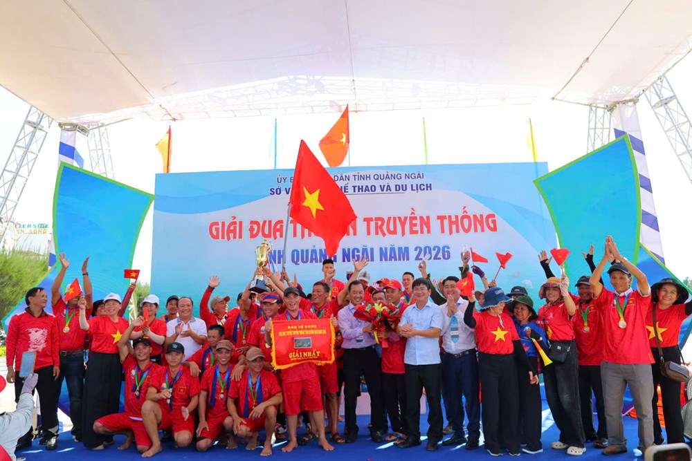 Sôi động Giải đua thuyền truyền thống tỉnh Quảng Ngãi năm 2026 - ảnh 6
