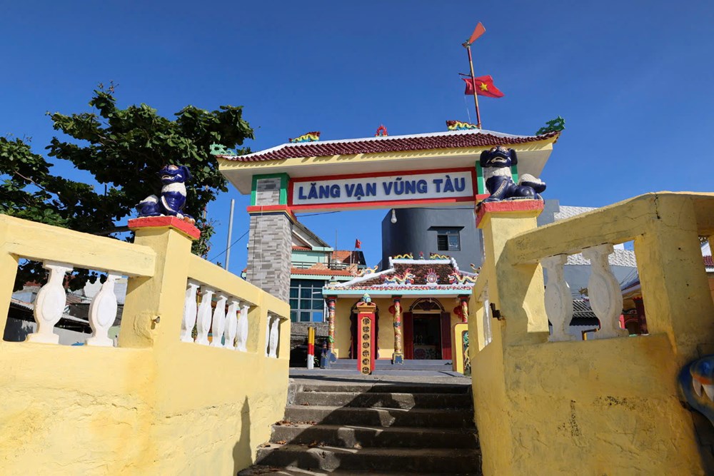 Quảng Ngãi tạo động lực mới cho du lịch biển xã Đông Sơn - ảnh 3