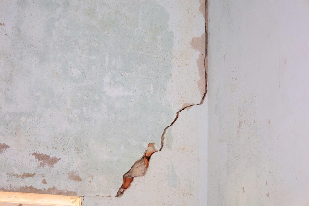 Nhiều hộ dân phường Đức Phổ kiến nghị xem xét lại bồi thường nhà nứt - ảnh 3