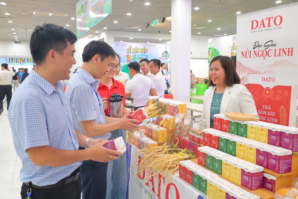 54 sản phẩm OCOP Quảng Ngãi vào Co.opmart, mở rộng kênh tiêu thụ cho đặc sản địa phương - ảnh 1
