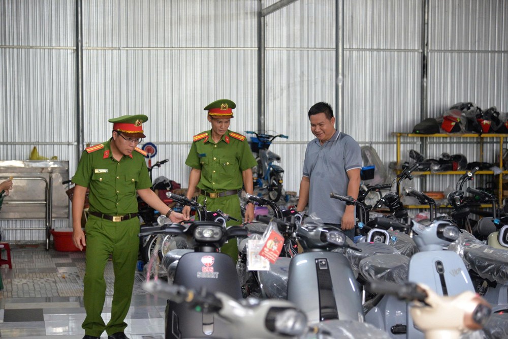 Kiên quyết xử lý nạn “độ” xe điện gây mất an toàn - ảnh 1