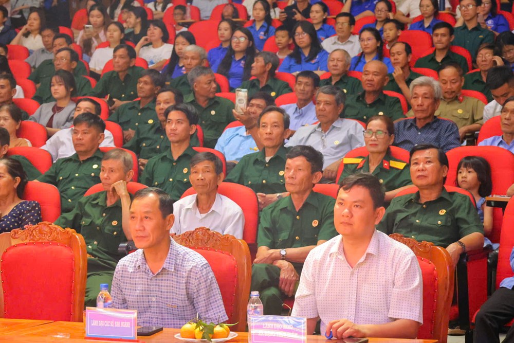 Quảng Ngãi khai mạc Tuần phim kỷ niệm 79 năm Ngày Thương binh - Liệt sĩ - ảnh 4