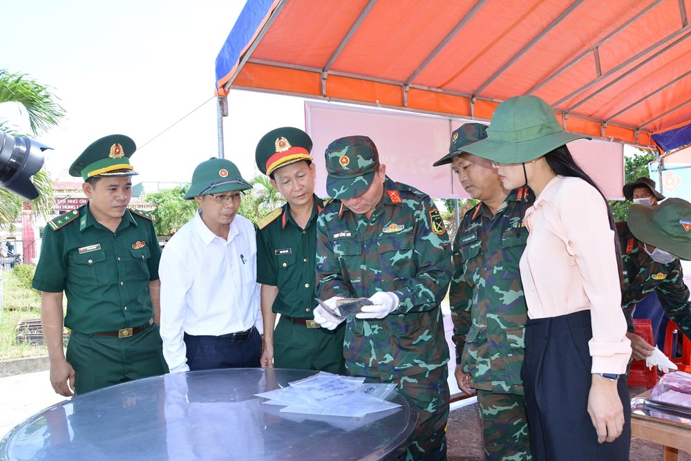 Từ những di vật còn lại, thắp hy vọng trả lại tên cho liệt sĩ - ảnh 4