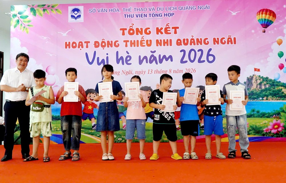 Thiếu nhi vui hè, thỏa sức sáng tạo tại thư viện Quảng Ngãi - ảnh 4