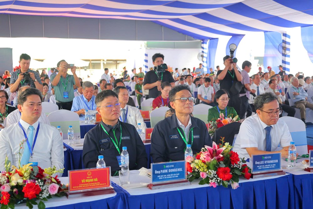 Phó Thủ tướng Thường trực Chính phủ Phạm Gia Túc dự khởi công dự án 116 triệu USD tại Dung Quất - ảnh 5