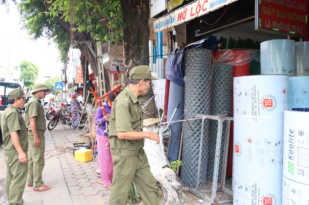  Lập lại trật tự đô thị, xây dựng nếp sống văn minh - ảnh 3