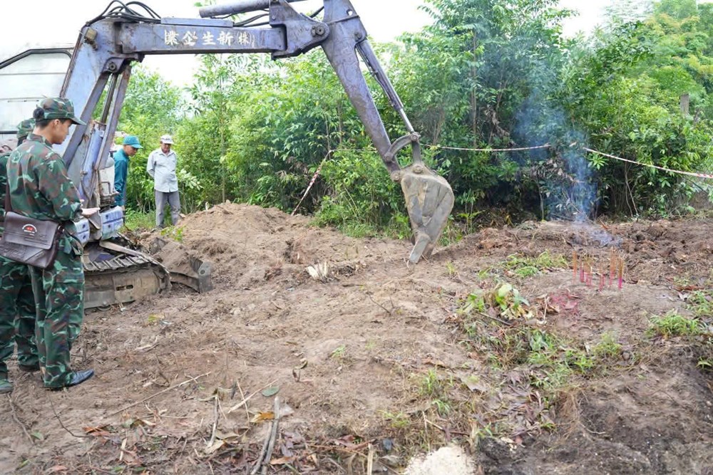Quảng Ngãi: Cất bốc, quy tập hài cốt liệt sĩ tại Gò Tràm - ảnh 1