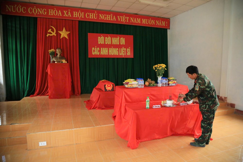 Bóc từng lớp đất, tìm người lính nằm lại Gò Tràm - ảnh 6