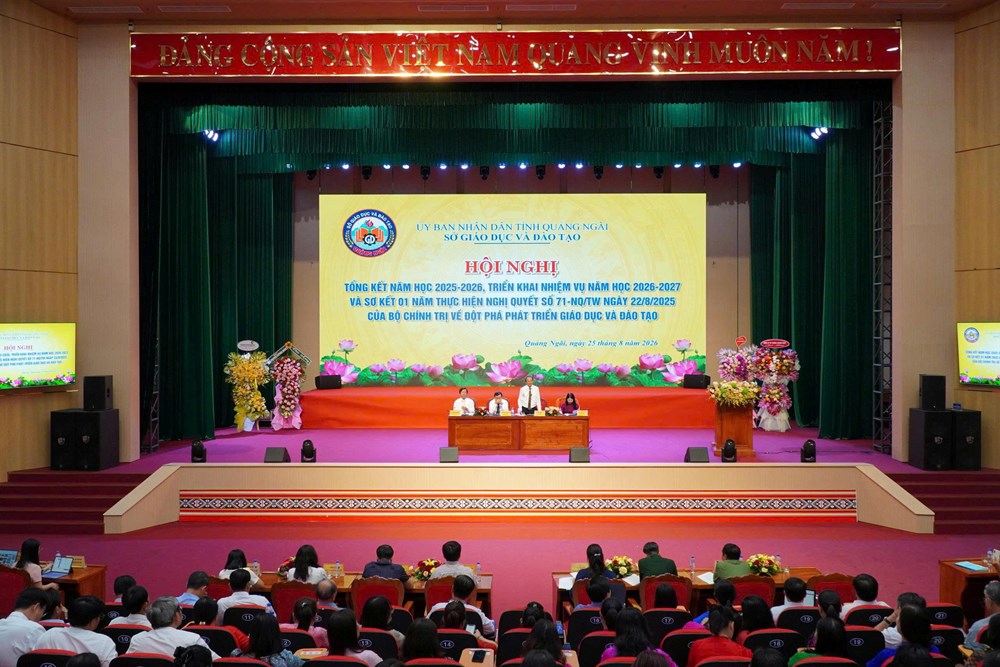 54 cán bộ quản lý, giáo viên tiêu biểu được nhận Bằng khen của Thủ tướng Chính phủ - ảnh 3