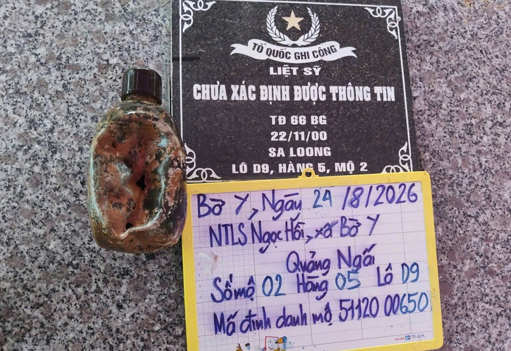 Phát hiện di vật có nét khắc “Phạm Tạo”, “Thoa” trong mộ liệt sĩ tại Quảng Ngãi - ảnh 3
