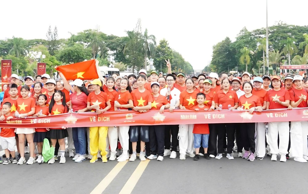 Quảng Ngãi sẵn sàng cho ngày hội đi bộ “Cùng Việt Nam tiến bước” - ảnh 1