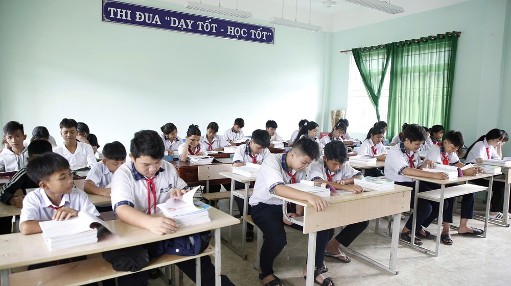 Những cuốn sách tiếp sức học sinh vùng khó - ảnh 3