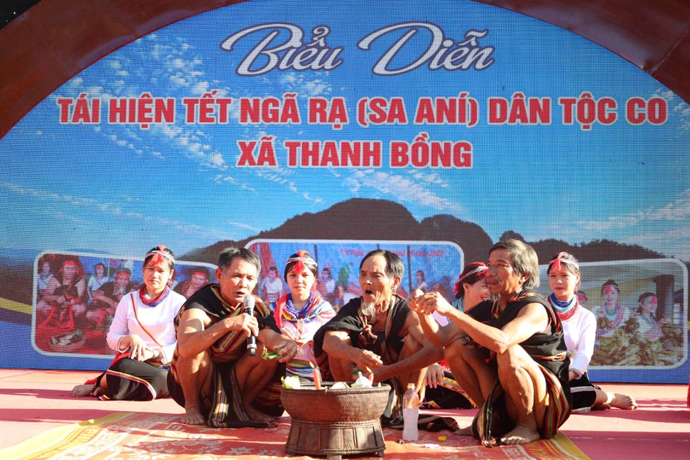 Tái hiện Tết Ngã rạ, lan tỏa giá trị di sản đồng bào Co - ảnh 2