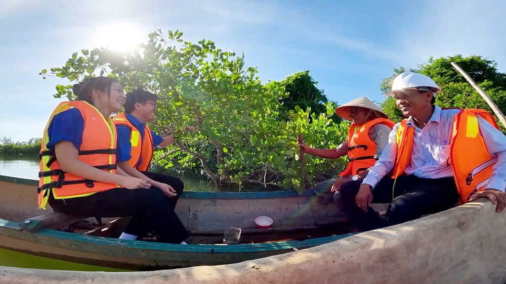 Theo dòng sông Bài Ca, chạm miền xanh giữa rừng ngập mặn - ảnh 3