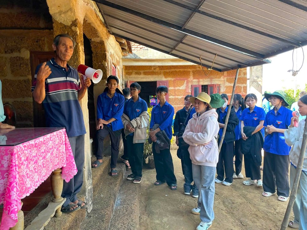 Bí ẩn những ngôi nhà đá ong trăm tuổi vẫn mát hè, ấm đông ở Quảng Ngãi - ảnh 3