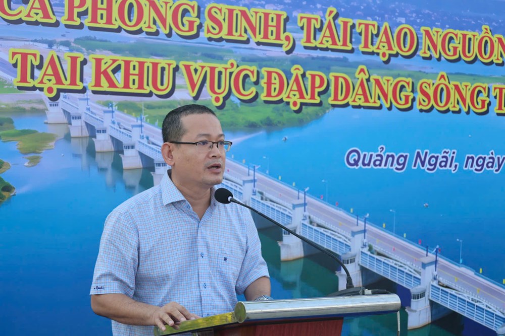 Thả cá tái tạo nguồn lợi thủy sản trên sông Trà Khúc - ảnh 2