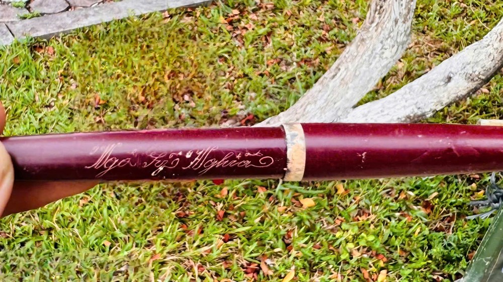 Cây bút khắc tên “Ngô Sỹ Nghĩa” và những di vật trong mộ liệt sĩ - ảnh 1