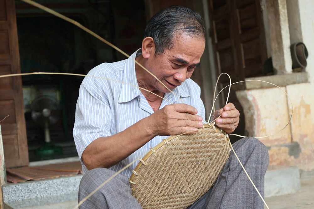 Đôi tay giữ nghề, giữ hồn văn hóa Hrê - ảnh 3